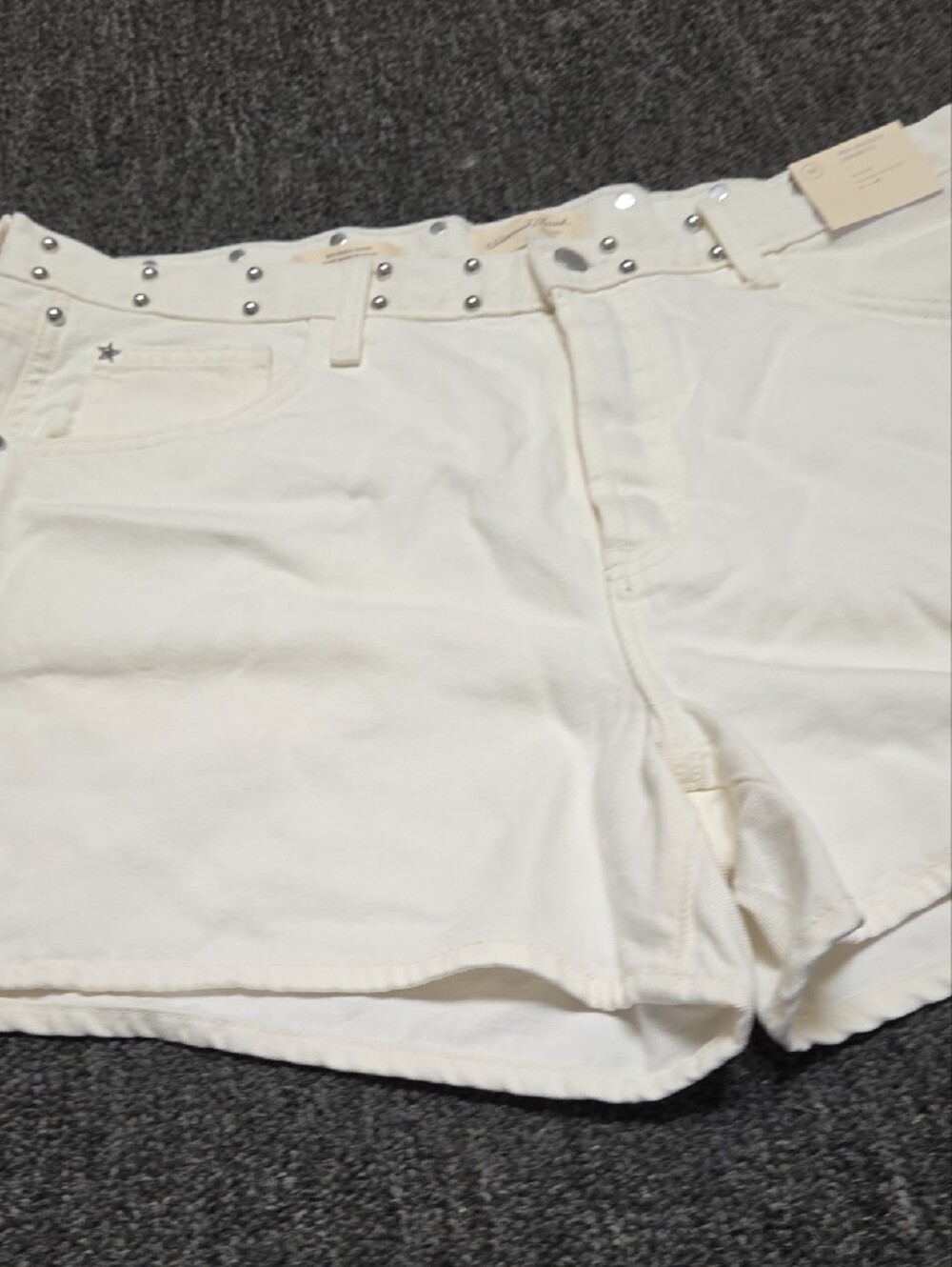 (#2C) Universal Thread White Denim Shorts with Silver Studs - Picture 5 of 8